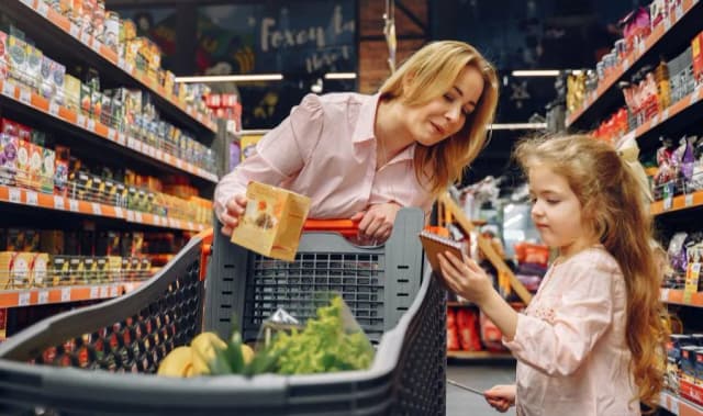 Jaki sklep na osiedlu? Sprawdź, co oferują lokalne sklepy spożywcze Jaki sklep na osiedlu? Sprawdź, co oferują lokalne sklepy spożywcze