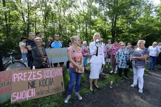 Kto kontroluje radę nadzorczą spółdzielni mieszkaniowej i jak to działa? Kto kontroluje radę nadzorczą spółdzielni mieszkaniowej i jak to działa?